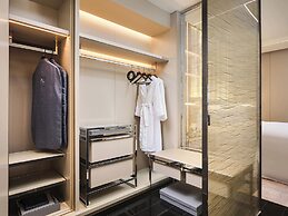 J Hotel, Shanghai Tower