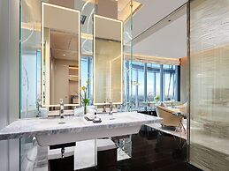 J Hotel, Shanghai Tower