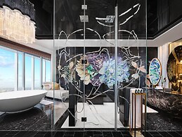 J Hotel, Shanghai Tower