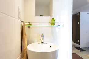 Exquisite and Modern Loft