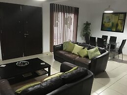 Luxury Villa - Private Pool and Wifi Perfect Location for a Holiday!