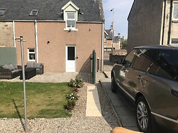 Ardentorrie Holiday Home