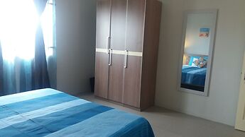 Sunny Private First Floor 1-br Beach Apartment With Spacious Balcony, 