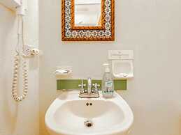 Nice Apartment, Equipped Near the Malecon and the Beach