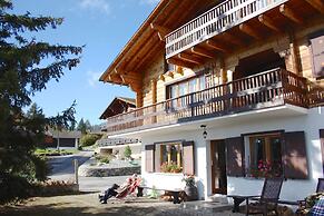 Outstanding Chalet for Groups South Facing Breathtaking Views all Year