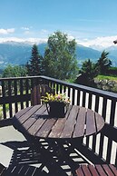 Outstanding Chalet for Groups South Facing Breathtaking Views all Year