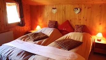 Outstanding Chalet for Groups South Facing Breathtaking Views all Year