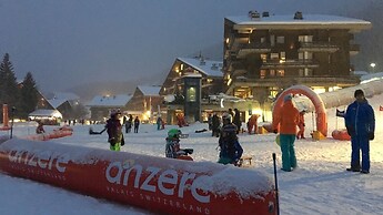 Outstanding Chalet for Groups South Facing Breathtaking Views all Year