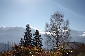 Outstanding Chalet for Groups South Facing Breathtaking Views all Year