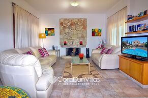 Large Pool & Garden, Billiard, Peaceful Area, Near to the Sea, Coral B