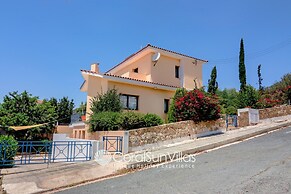 Large Pool & Garden, Billiard, Peaceful Area, Near to the Sea, Coral B