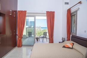 Stunning new Beach Front Villa,1st Line to the Beach, Large Pool, Wond