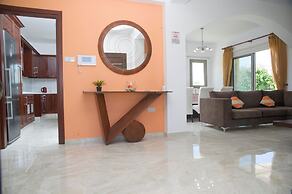 Stunning new Beach Front Villa,1st Line to the Beach, Large Pool, Wond