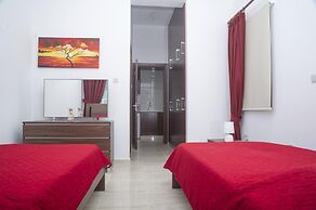 Stunning new Beach Front Villa,1st Line to the Beach, Large Pool, Wond