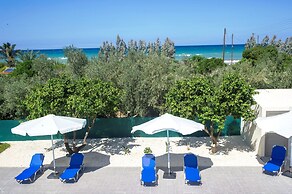 Stunning new Beach Front Villa,1st Line to the Beach, Large Pool, Wond