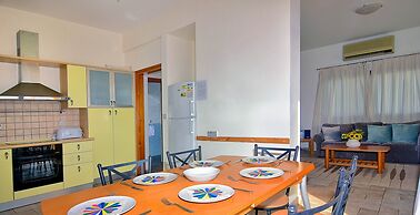 Wonderful Quiet Area, Completely Privacy, Large Private Pool, Colourfu