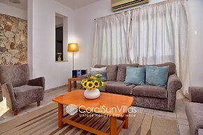 Wonderful Quiet Area, Completely Privacy, Large Private Pool, Colourfu