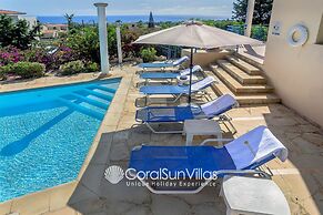 Wonderful Quiet Area, Completely Privacy, Large Private Pool, Colourfu