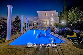 Wonderful Quiet Area, Completely Privacy, Large Private Pool, Colourfu