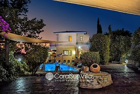 Wonderful Quiet Area, Completely Privacy, Large Private Pool, Colourfu