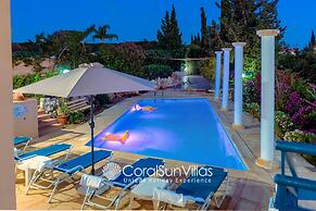 Wonderful Quiet Area, Completely Privacy, Large Private Pool, Colourfu