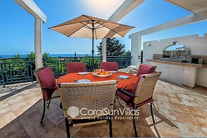 Wonderful Quiet Area, Completely Privacy, Large Private Pool, Colourfu