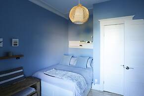 The Authentic and Charming Montrealer