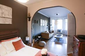 The Authentic and Charming Montrealer