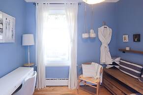 The Authentic and Charming Montrealer