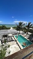 Entire House on the Seafront in Chicxulub Puerto, Yuc. Mex