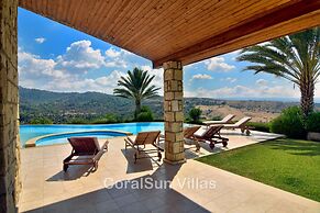 Amazing Luxury Villa, Enormous Heated Pool Jacuzzi, Gym, Games Room In