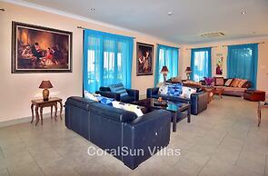 Amazing Luxury Villa, Enormous Heated Pool Jacuzzi, Gym, Games Room In