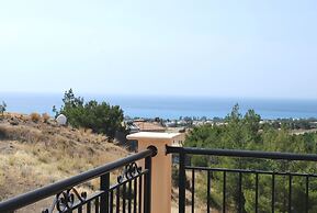 Amazing Luxury Villa, Enormous Heated Pool Jacuzzi, Gym, Games Room In