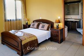 Amazing Luxury Villa, Enormous Heated Pool Jacuzzi, Gym, Games Room In