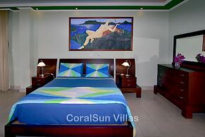 Amazing Luxury Villa, Enormous Heated Pool Jacuzzi, Gym, Games Room In