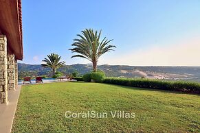 Amazing Luxury Villa, Enormous Heated Pool Jacuzzi, Gym, Games Room In