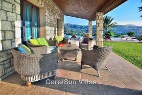 Amazing Luxury Villa, Enormous Heated Pool Jacuzzi, Gym, Games Room In
