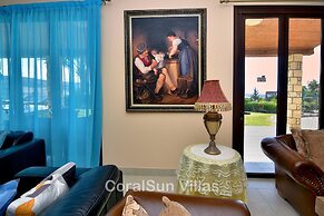 Amazing Luxury Villa, Enormous Heated Pool Jacuzzi, Gym, Games Room In