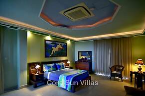 Amazing Luxury Villa, Enormous Heated Pool Jacuzzi, Gym, Games Room In