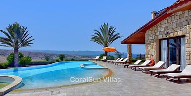Amazing Luxury Villa, Enormous Heated Pool Jacuzzi, Gym, Games Room In