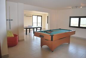 Amazing Luxury Villa, Enormous Heated Pool Jacuzzi, Gym, Games Room In