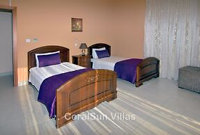 Amazing Luxury Villa, Enormous Heated Pool Jacuzzi, Gym, Games Room In