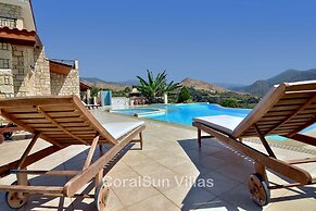Amazing Luxury Villa, Enormous Heated Pool Jacuzzi, Gym, Games Room In
