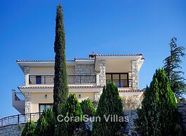 Amazing Luxury Villa, Enormous Heated Pool Jacuzzi, Gym, Games Room In