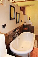 Cherry Lane Self Catering and BB - Romantic Honeymoon Suite for 2 Bloe