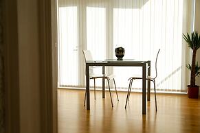 Henry Street - Apt 46