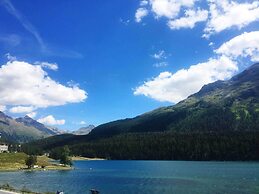 Luxurious And Beautifully Designed Apartment In Saint Moritz - Lets ge