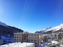 Luxurious And Beautifully Designed Apartment In Saint Moritz - Lets ge