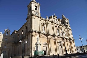 Fully Air-conditioned Traditional Maltese House