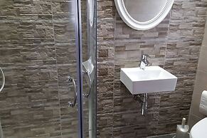 Fully Air-conditioned Traditional Maltese House